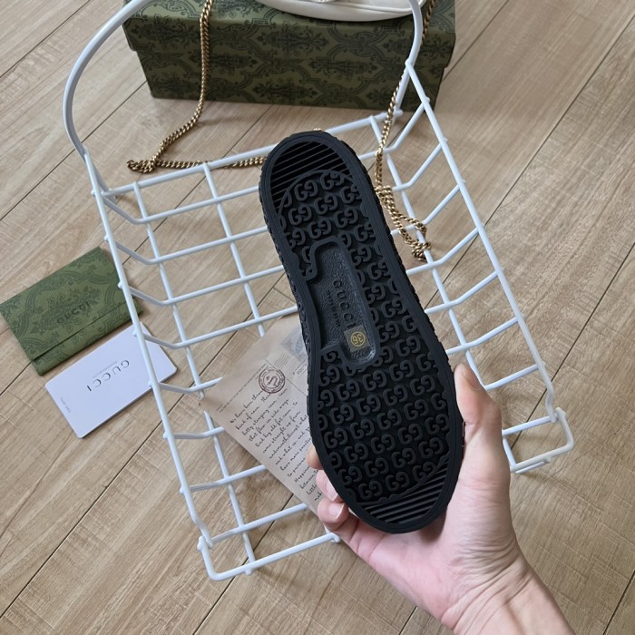 Women runner sneaker shoes, size 35-40, SS60-362-373