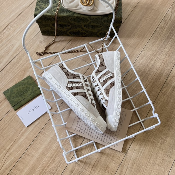 Women runner sneaker shoes, size 35-40, SS60-362-373