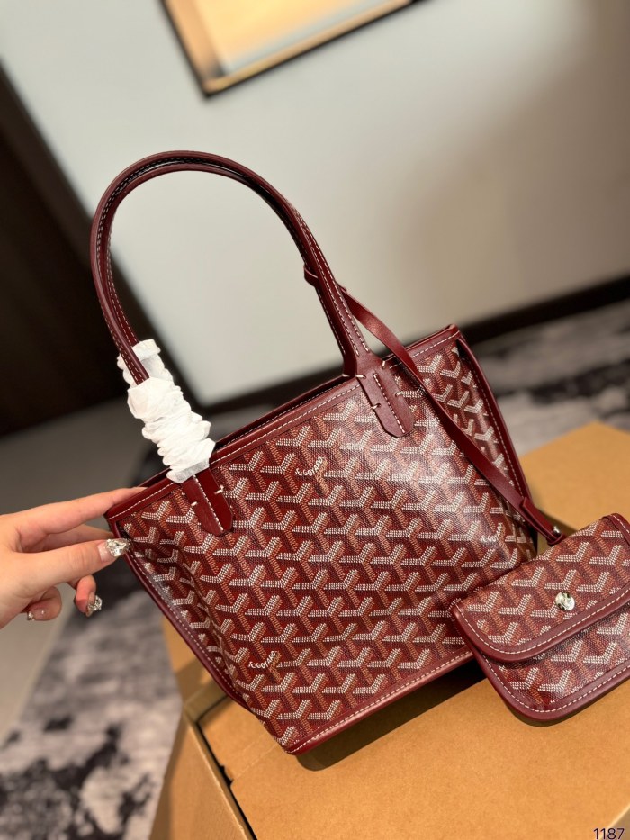Split leather bag ,3A ,size 20X19cm,no box,  B68-66-68