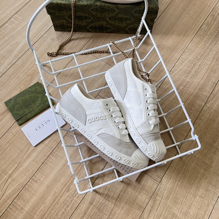 Women runner sneaker shoes, size 35-40, SS60-362-373