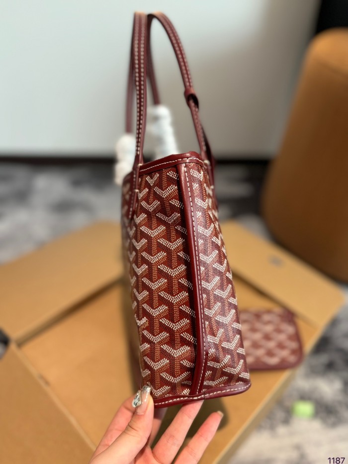 Split leather bag ,3A ,size 20X19cm,no box,  B68-66-68