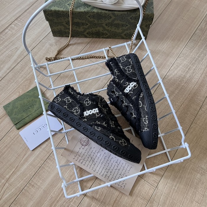 Women runner sneaker shoes, size 35-40, SS60-362-373