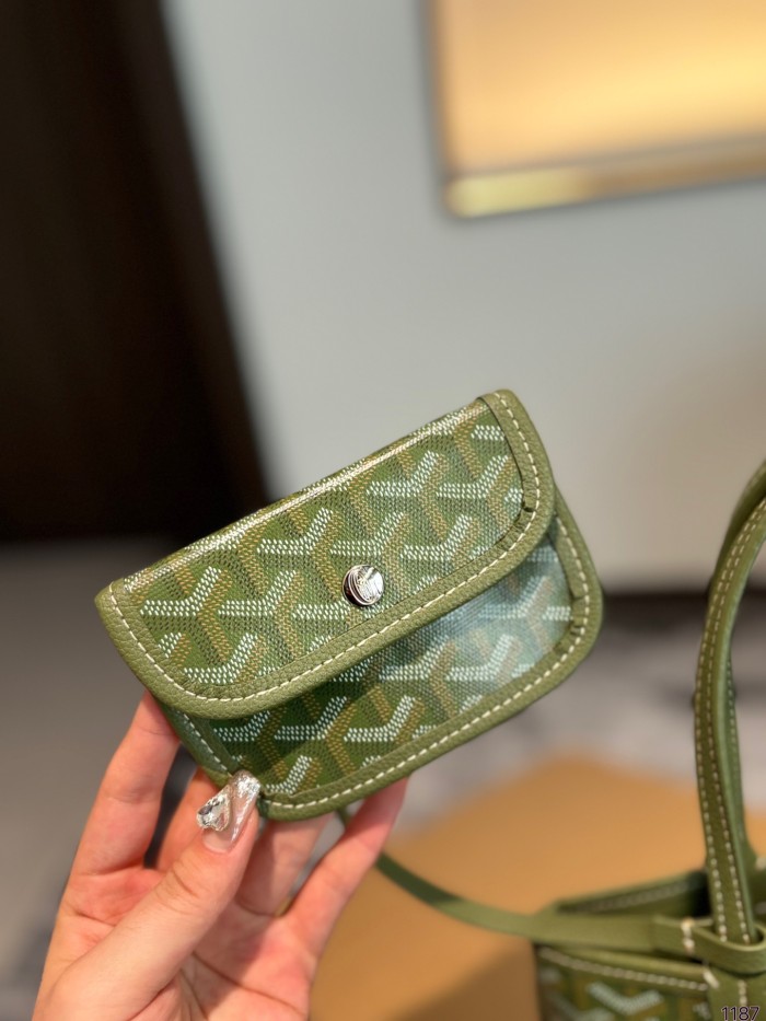 Split leather bag ,3A ,size 20X19cm,no box,  B68-66-68