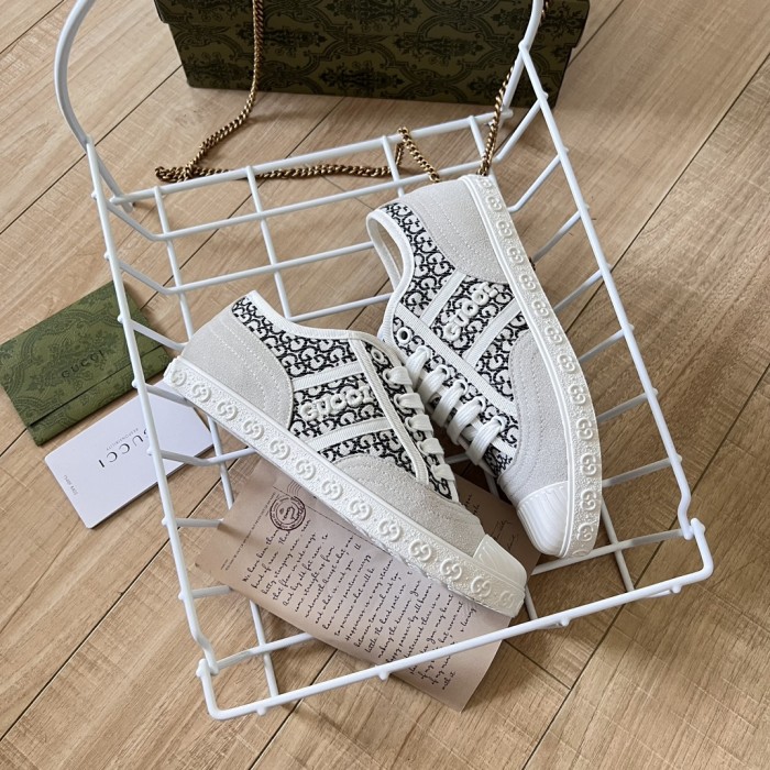 Women runner sneaker shoes, size 35-40, SS60-362-373