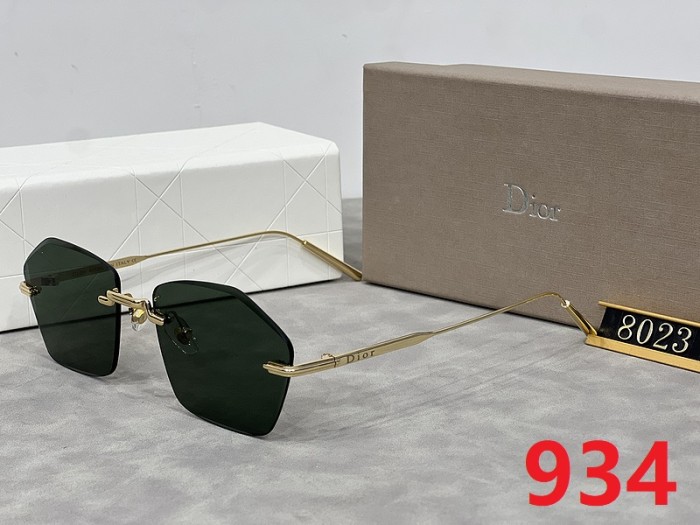 Blue light blocking sunglasses with the box and case ,G25-930-934