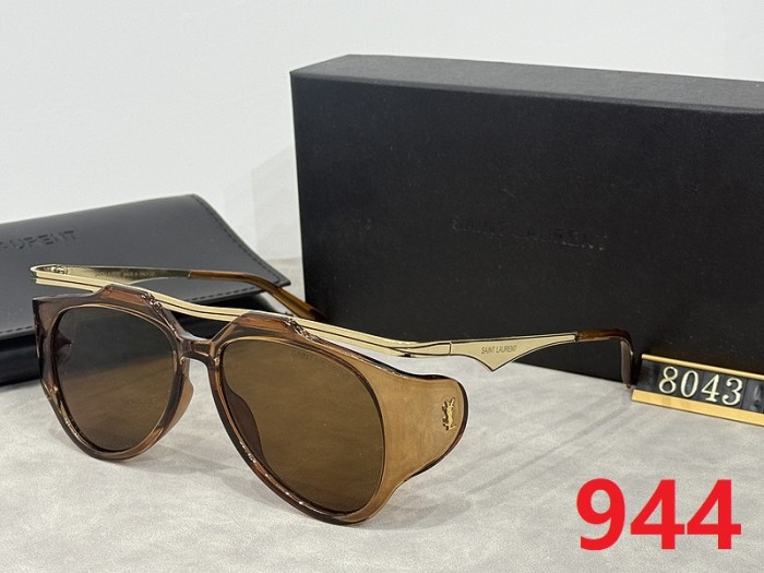 Blue light blocking sunglasses with the box and case ,G25-941-945