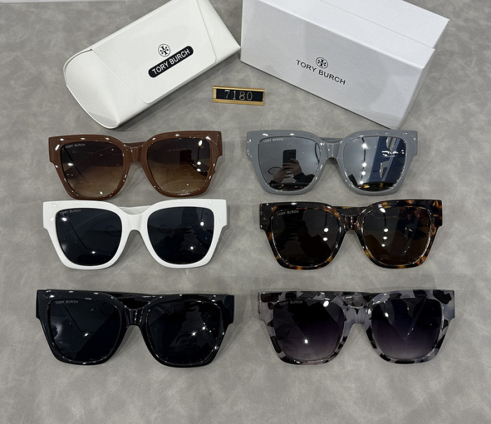 Blue light blocking sunglasses with the box and case ,G25-919-924