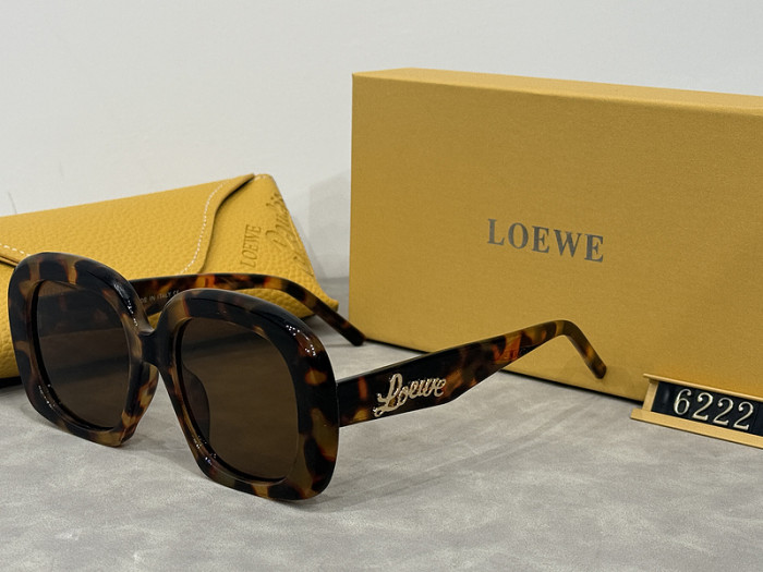 Blue light blocking sunglasses with the box and case ,G25-935-940