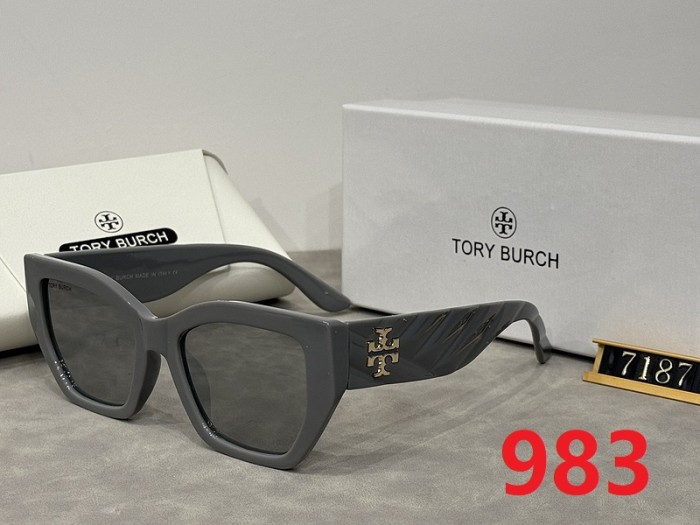 Blue light blocking sunglasses with the box and case ,G25-979-984