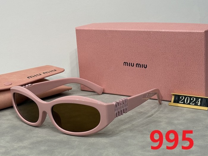 Blue light blocking sunglasses with the box and case ,G25-995-1001
