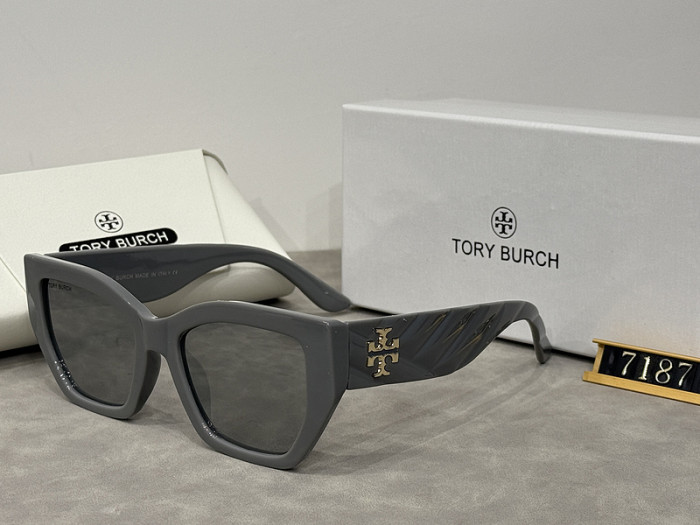 Blue light blocking sunglasses with the box and case ,G25-979-984
