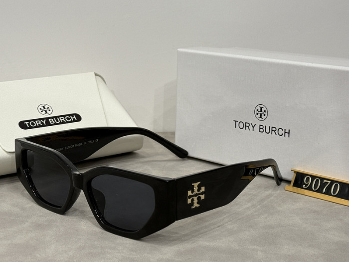 Blue light blocking sunglasses with the box and case ,G25-973-978