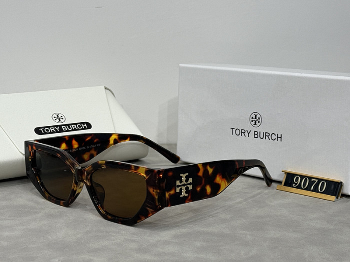 Blue light blocking sunglasses with the box and case ,G25-973-978