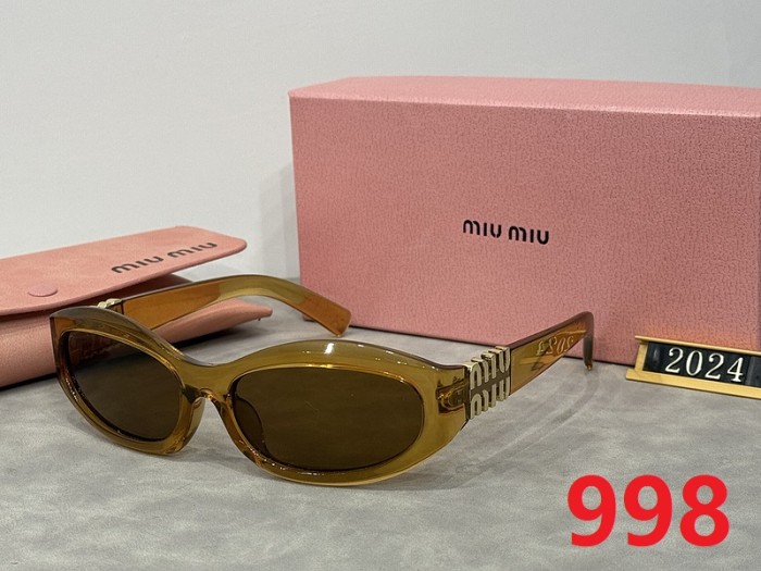 Blue light blocking sunglasses with the box and case ,G25-995-1001