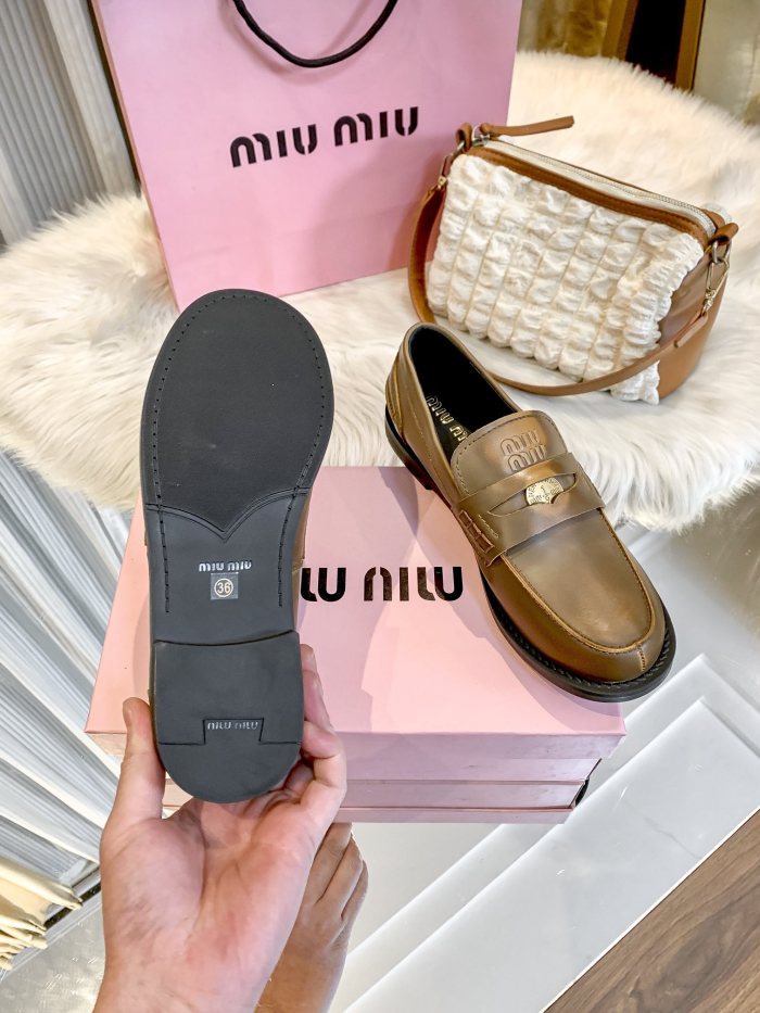 Women flat shoes, size 35-40, SS60-138-139