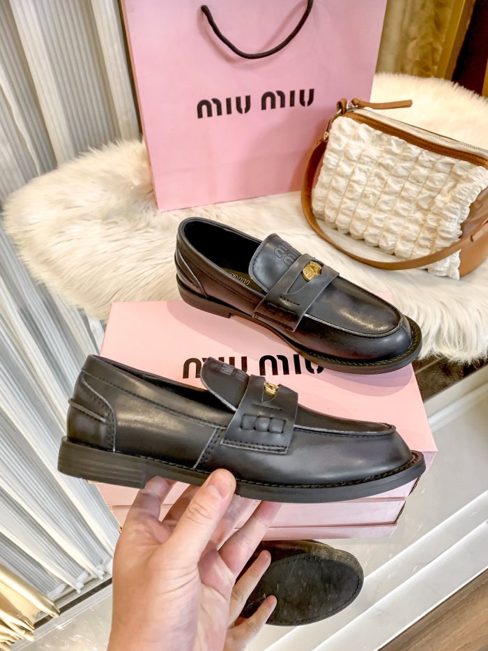 Women flat shoes, size 35-40, SS60-138-139