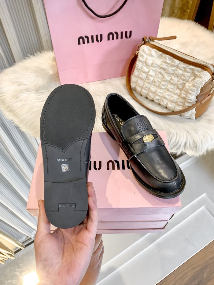 Women flat shoes, size 35-40, SS60-138-139