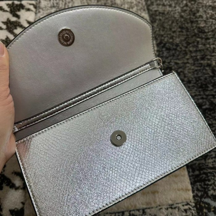5A, real lether,  cross shoulder bag , size 22x12x5.5cm, no box. B80-12