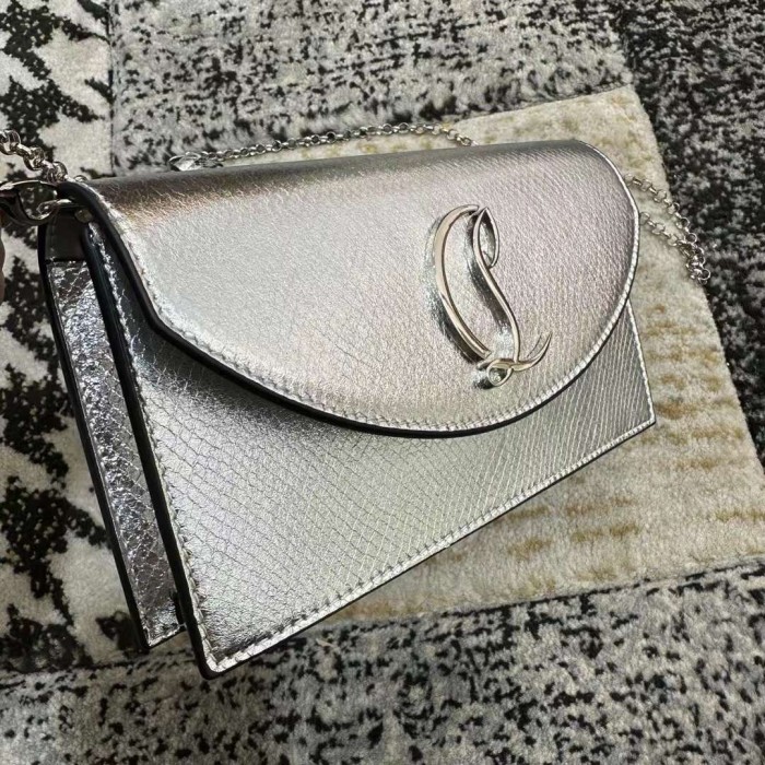 5A, real lether,  cross shoulder bag , size 22x12x5.5cm, no box. B80-12