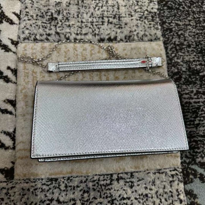 5A, real lether,  cross shoulder bag , size 22x12x5.5cm, no box. B80-12