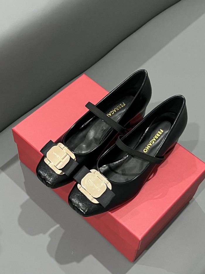 Women's casual shoes, size 35-40, SS50-125-132