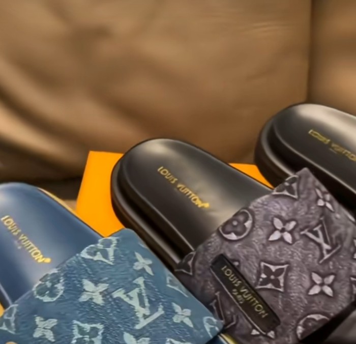Women and men flat slippers shoes,with logo with box,size 35-45, SS60-192-198