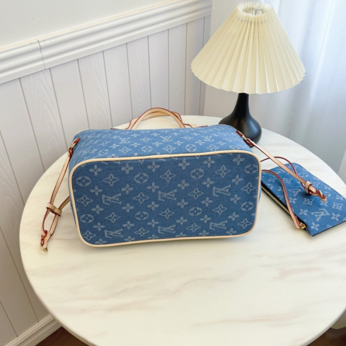 PU leather bag ,budget , size 46x30x18cm,no box,  B35-170-174