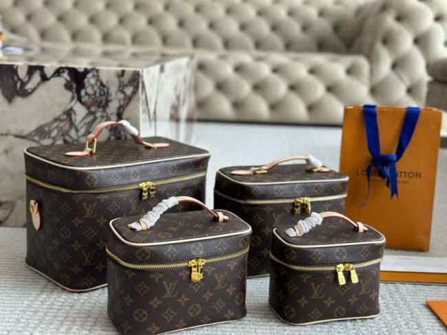 Split leather makeup bag ,4A ,size 16cm or 20cm or 26cm or 30cm,no box, B75-126