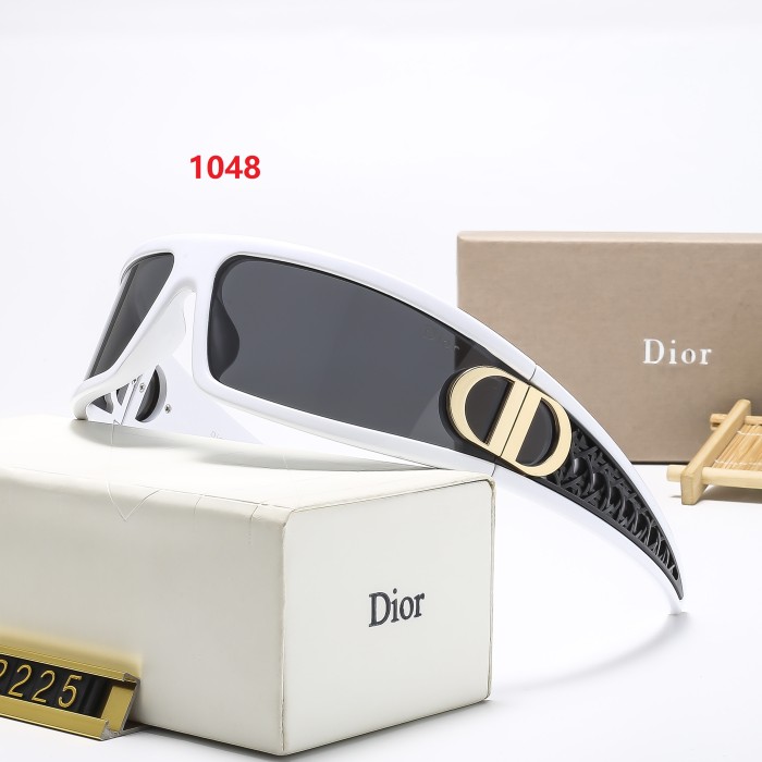 Blue light blocking sunglasses with the box and case ,G25-1045-1050