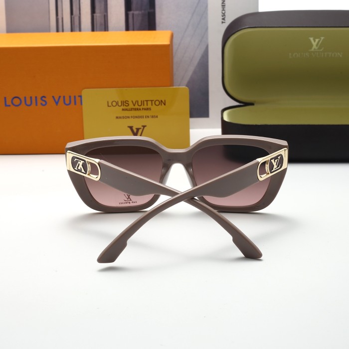 Blue light blocking sunglasses with the box and case ,G25-1104-1108