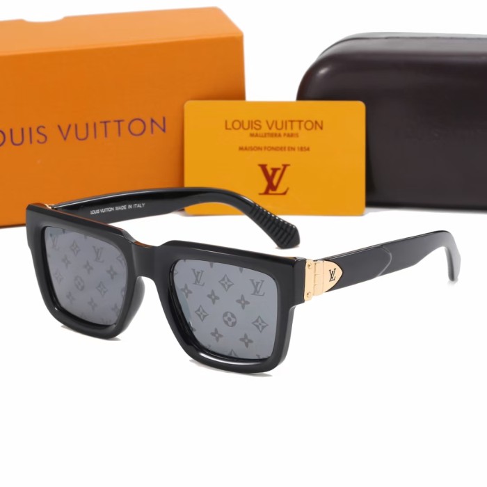 Blue light blocking sunglasses with the box and case ,G25-1071-1076