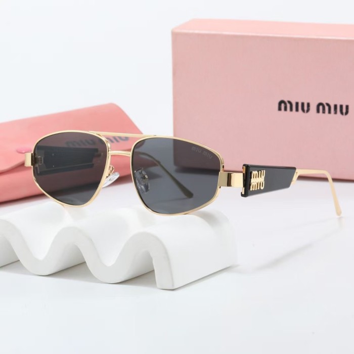 Blue light blocking sunglasses with the box and case ,G25-1188-1195