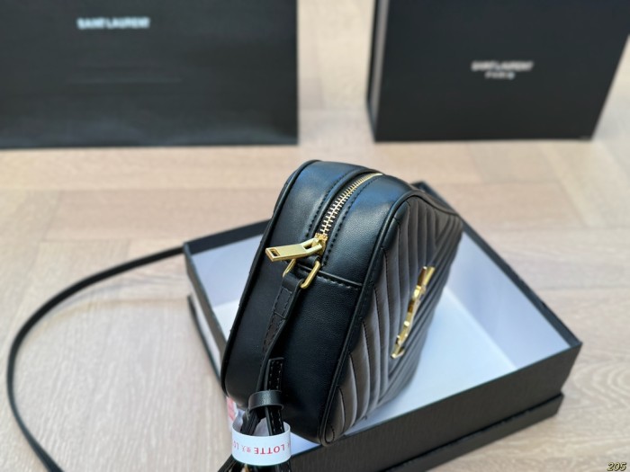 Split leather bag ,3A , size 22x15cm,no box,  B68-83