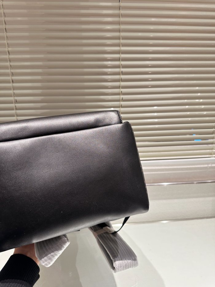 Split leather bag ,3A ,size 30x38cm,no box,  B75-132