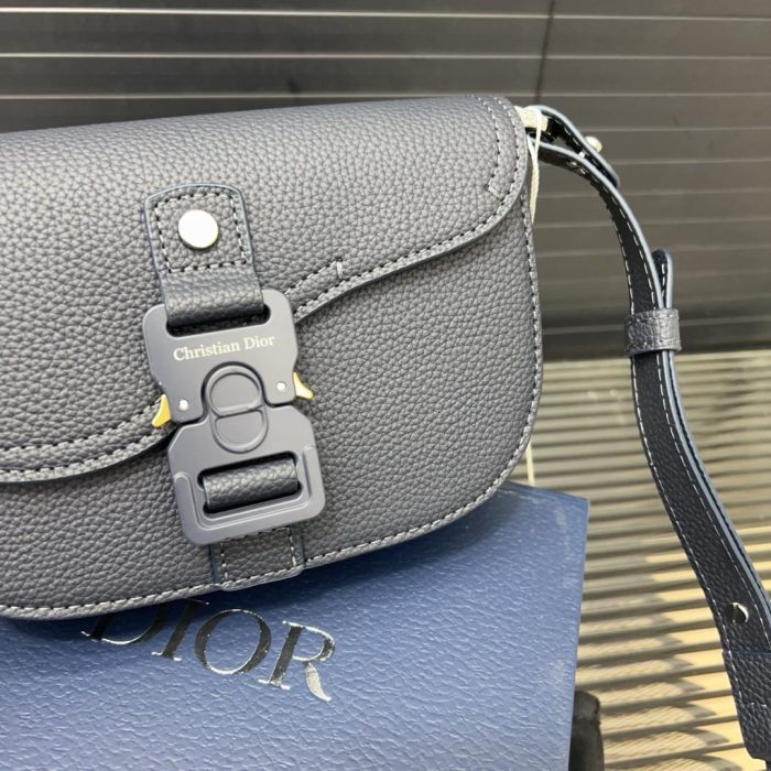Split leather bag ,3A ,size 20x13cm,no box,  B75-139