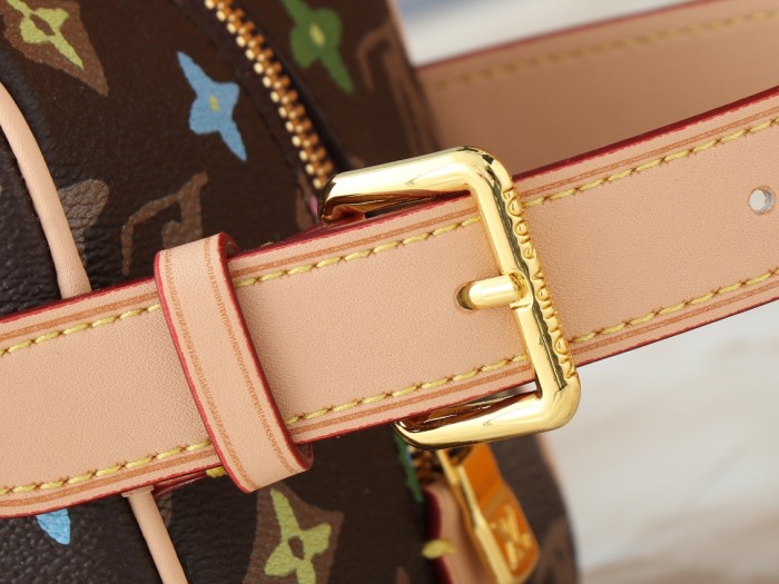 Leather bag ,5A ,size 23x13x12cm,no box,  B75-147