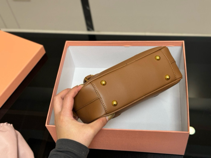Split leather bag ,4A ,size 23x11cm,no box,  B88-117