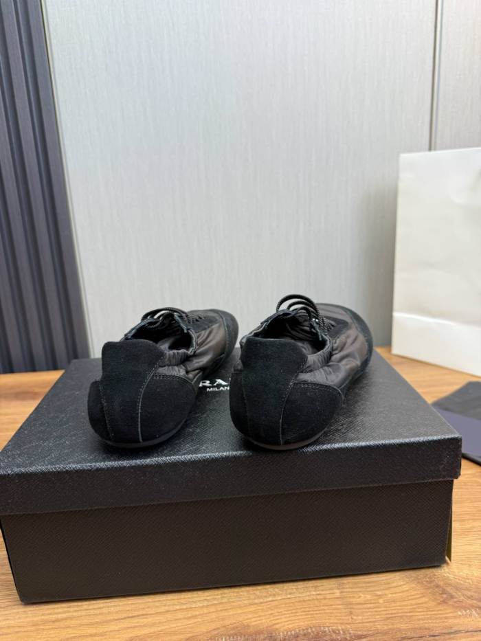 Women men flat sneaker shoes,size 35-45, SS120-32