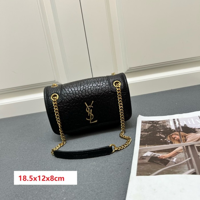 Leather bag ,5A ,size 18.5x12x8cm,no box,  B110-37