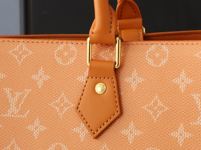 Leather bag ,5A ,size 41x33x14cm,no box,  B110-24