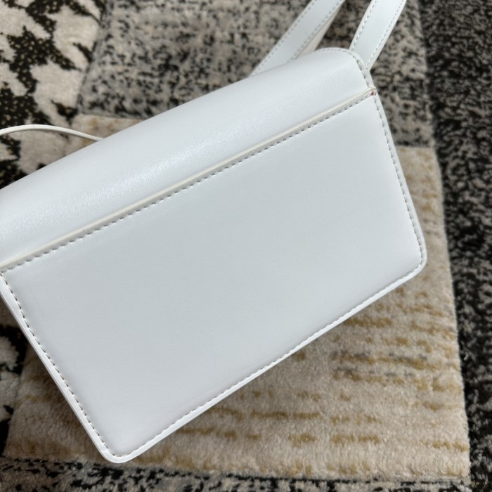 5A, real lether,  cross shoulder bag , size 22x12x5.5cm, no box. B98-15