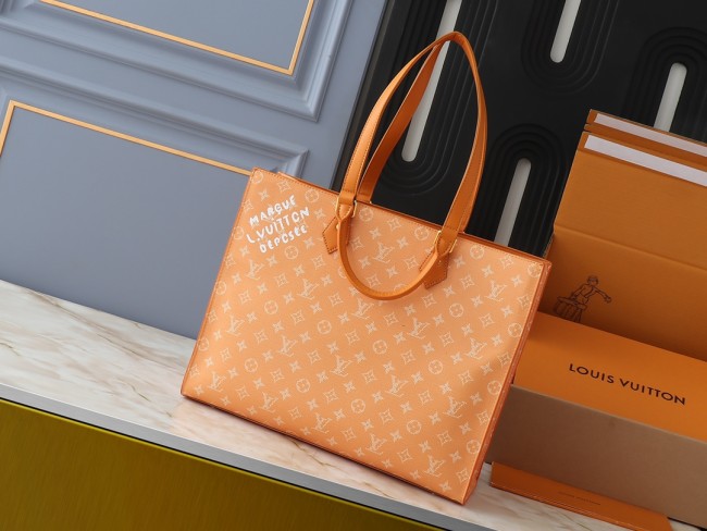 Leather bag ,5A ,size 41x33x14cm,no box, B110-24