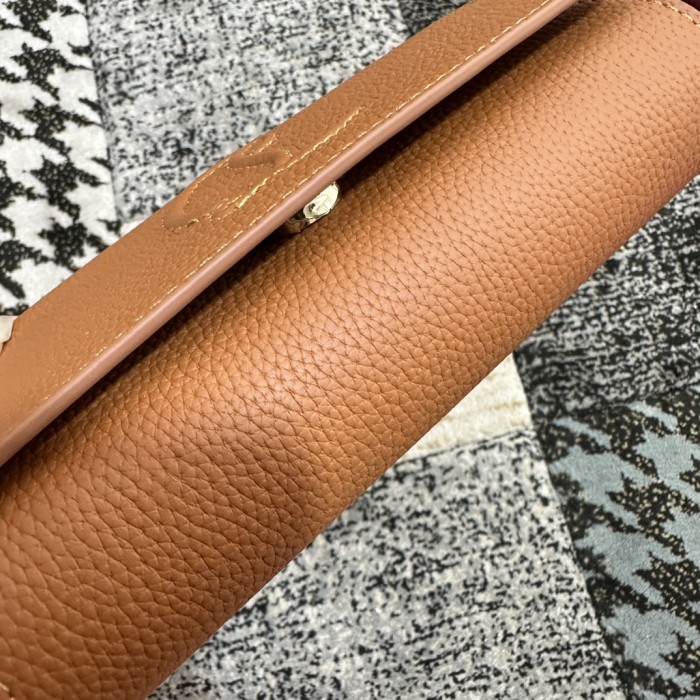 5A, real lether,  cross shoulder bag , size 22x12x5.5cm, no box. B98-13