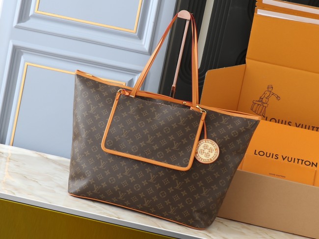 Leather bag ,5A ,size 42cm,no box, B110-20