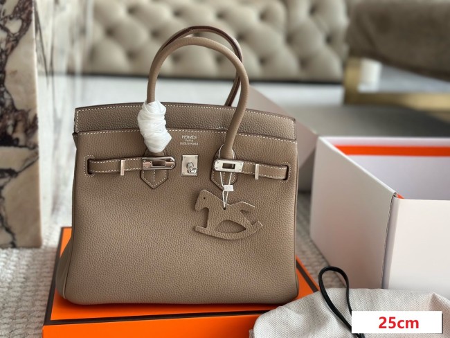 Leather bag ,5A ,size 25cm,no box, B110-18