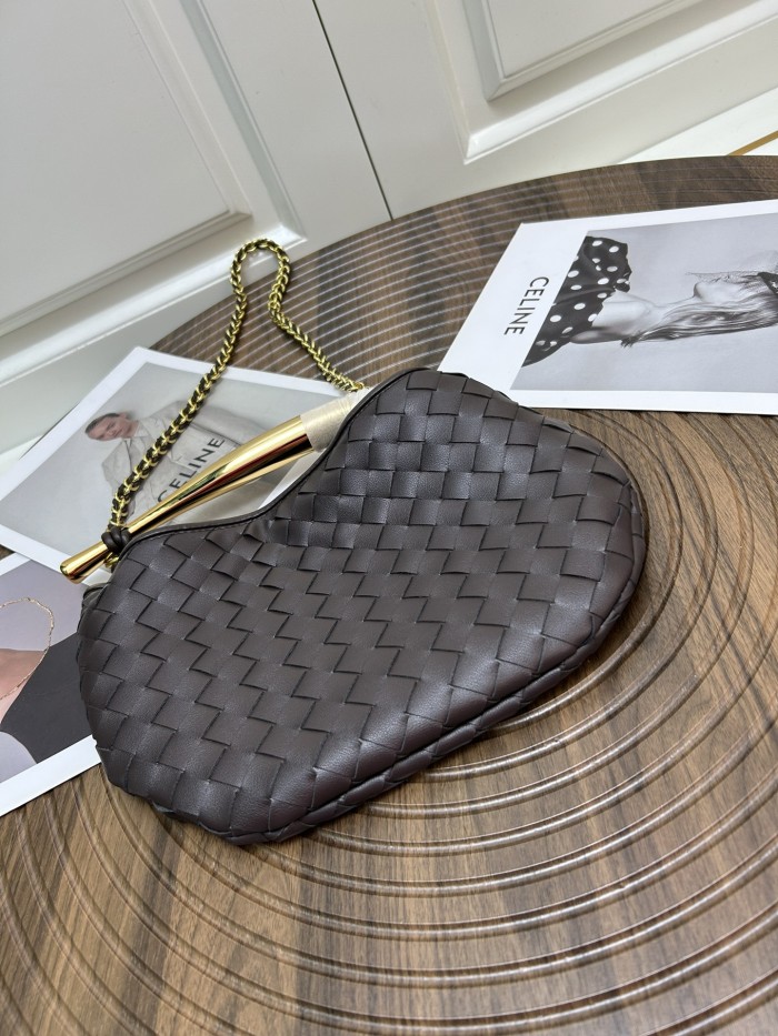 Leather bag ,5A ,size 20x33x4cm,no box,  B110-16