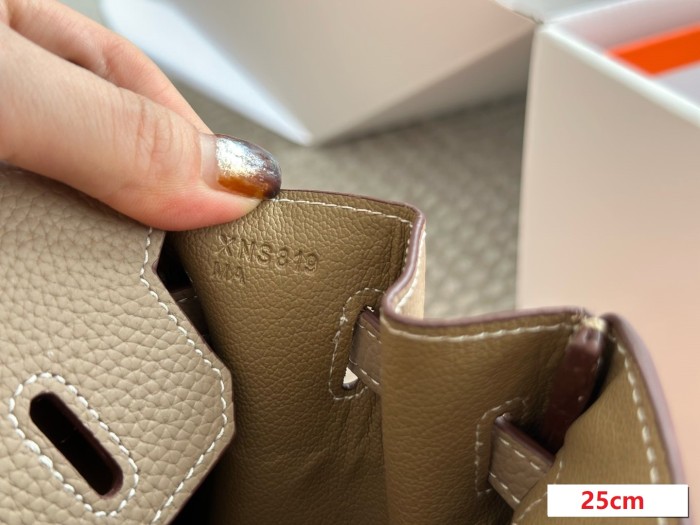 Leather bag ,5A ,size 25cm,no box,  B110-18