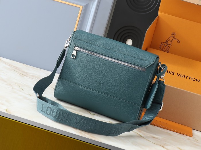 Leather bag ,5A ,size 28x24x10cm,no box,  B110-27