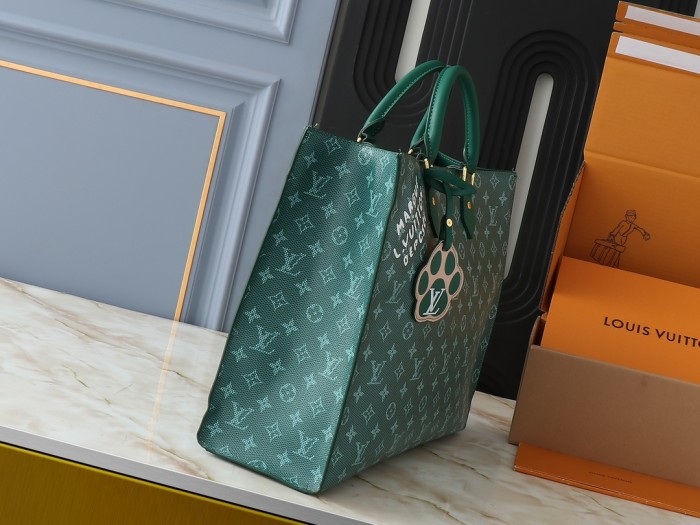Leather bag ,5A ,size 41x33x14cm,no box,  B110-25