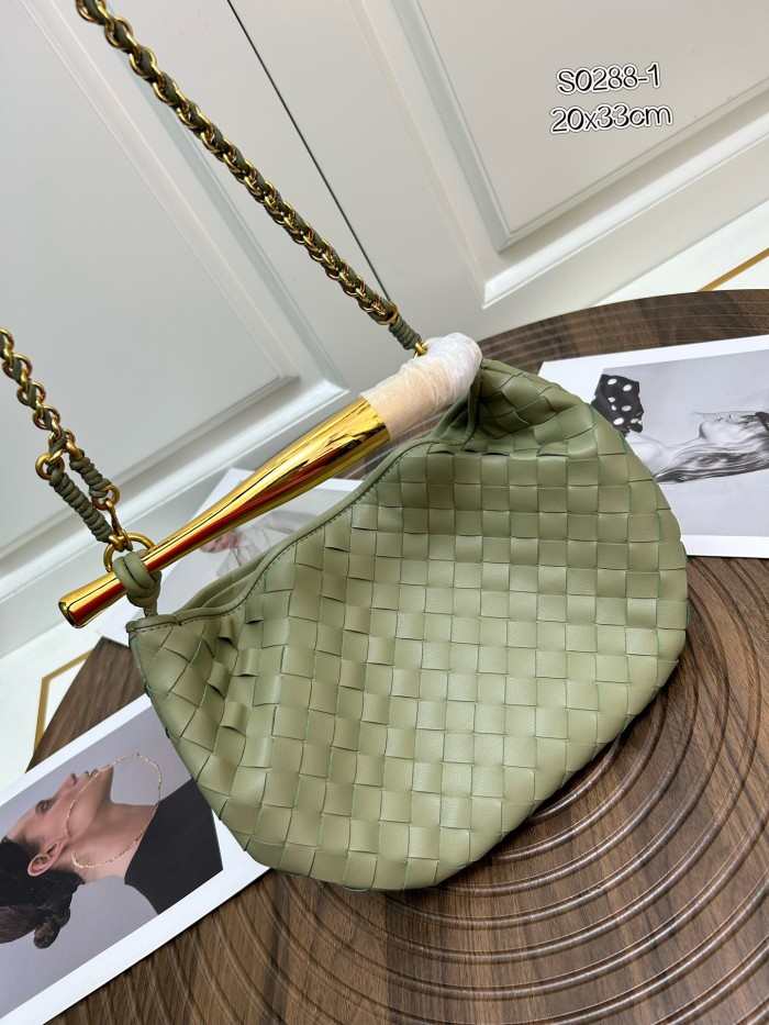 Leather bag ,5A ,size 20x33x4cm,no box,  B110-14
